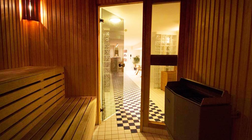 Home Hotel Kung Oscar Trollhättan Exterior foto