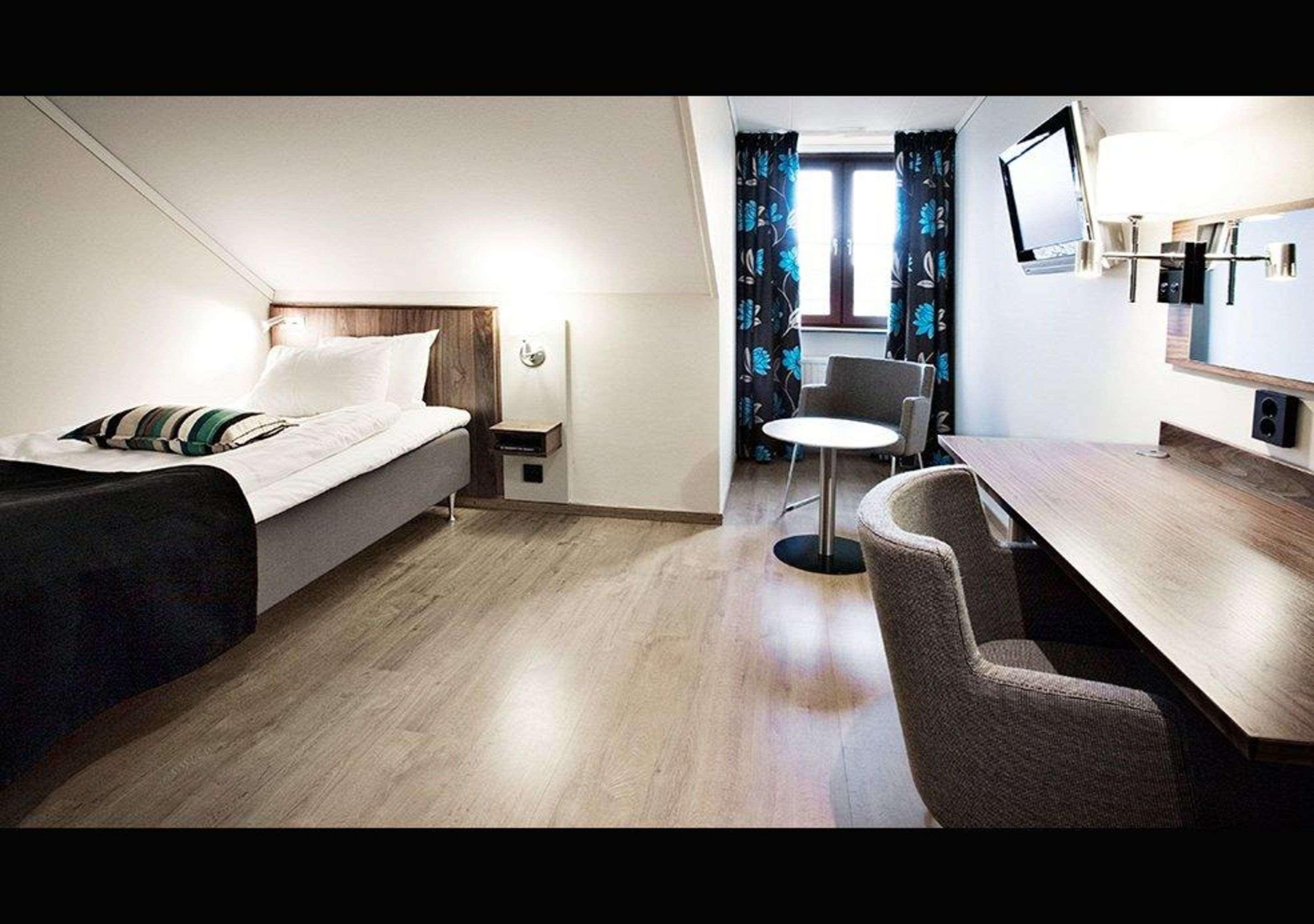 Home Hotel Kung Oscar Trollhättan Exterior foto